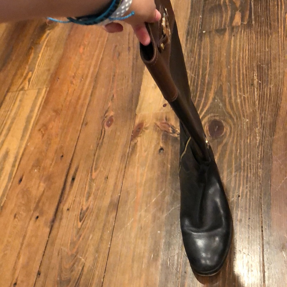 Micheal Kors boots - Picture 2 of 3